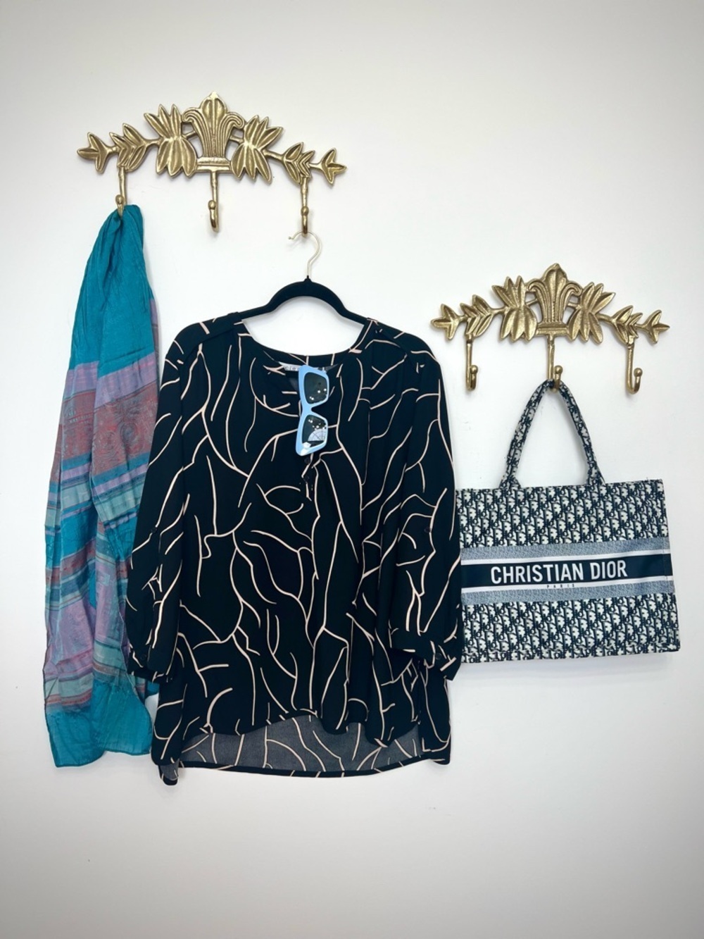 Black + Cream Abstract Print Blouse Xxl ptp 25” l 29”